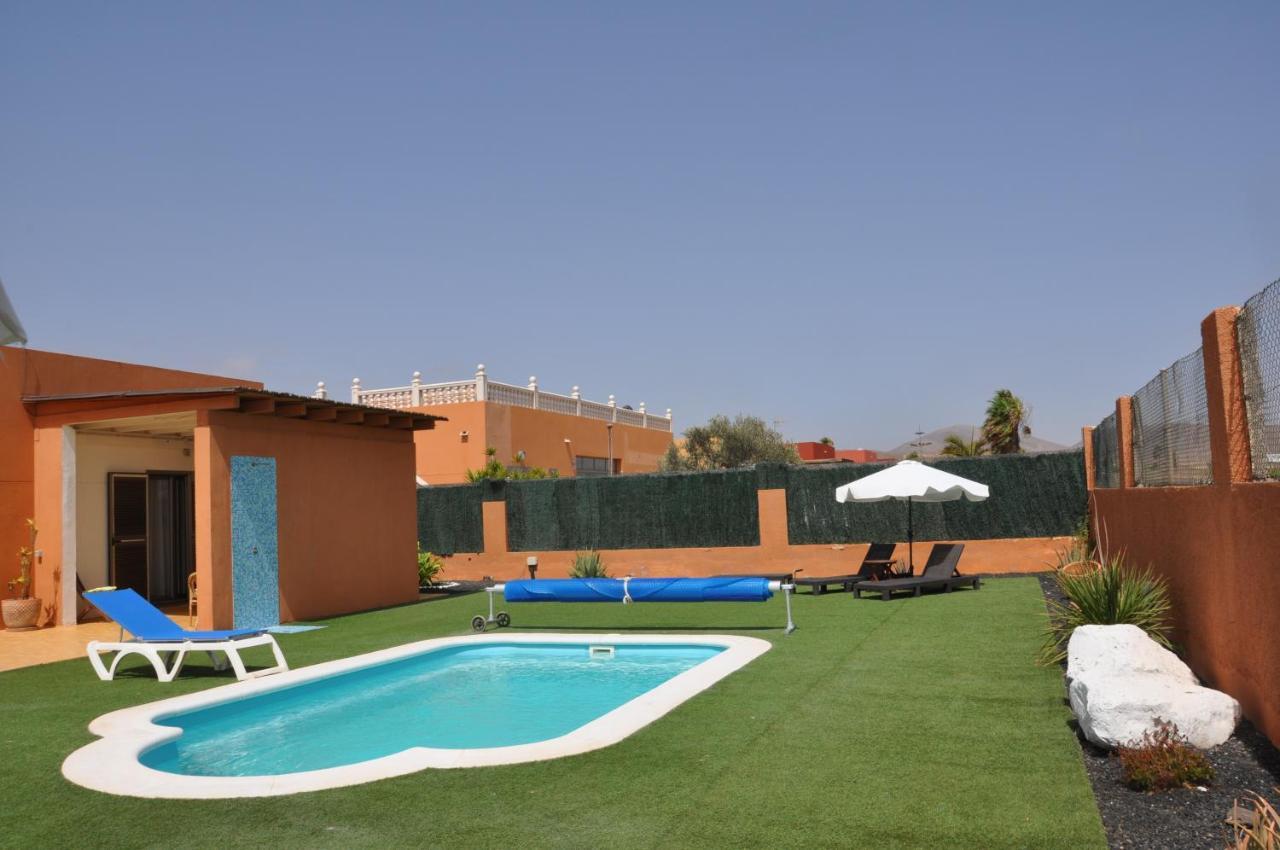 Eco Villa White Suite With Climatized Pool Caleta De Fuste Bagian luar foto