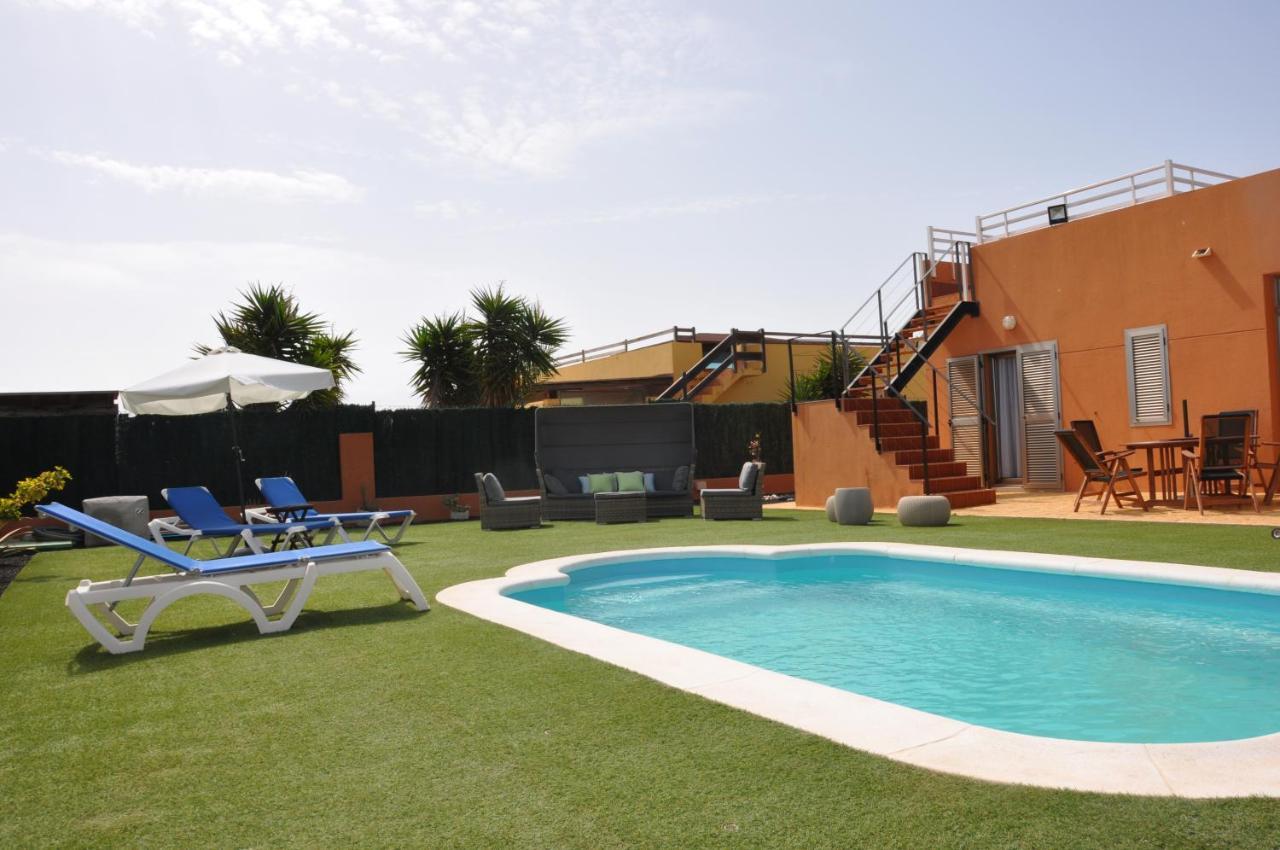 Eco Villa White Suite With Climatized Pool Caleta De Fuste Bagian luar foto