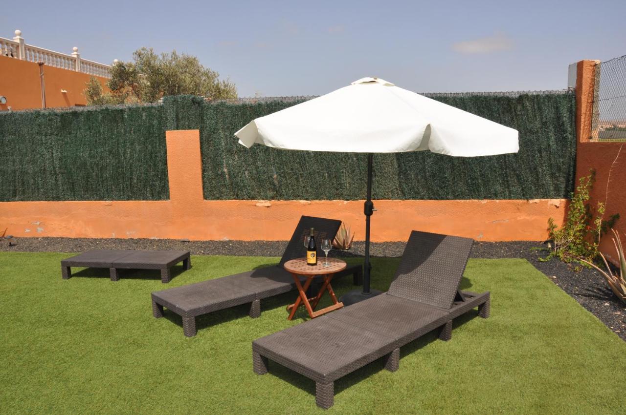 Eco Villa White Suite With Climatized Pool Caleta De Fuste Bagian luar foto
