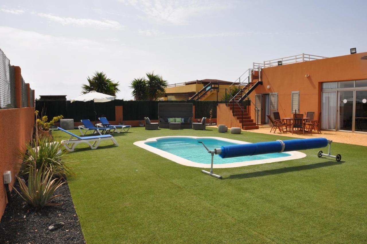 Eco Villa White Suite With Climatized Pool Caleta De Fuste Bagian luar foto