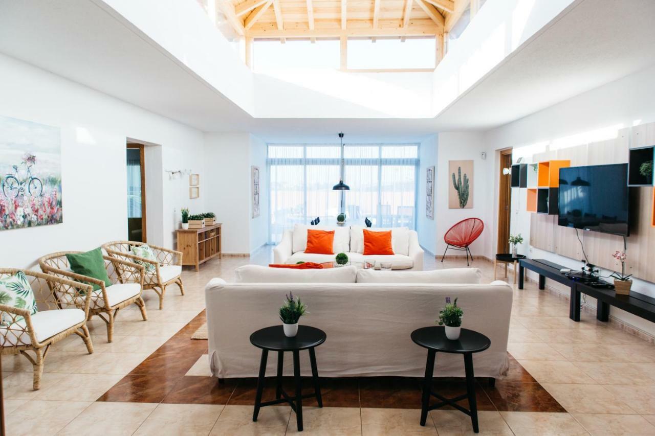 Eco Villa White Suite With Climatized Pool Caleta De Fuste Bagian luar foto